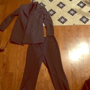 mE maternity gray pants suit